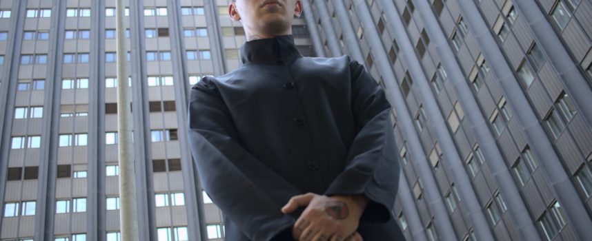 Akes fuori col nuovo album “Revolution”