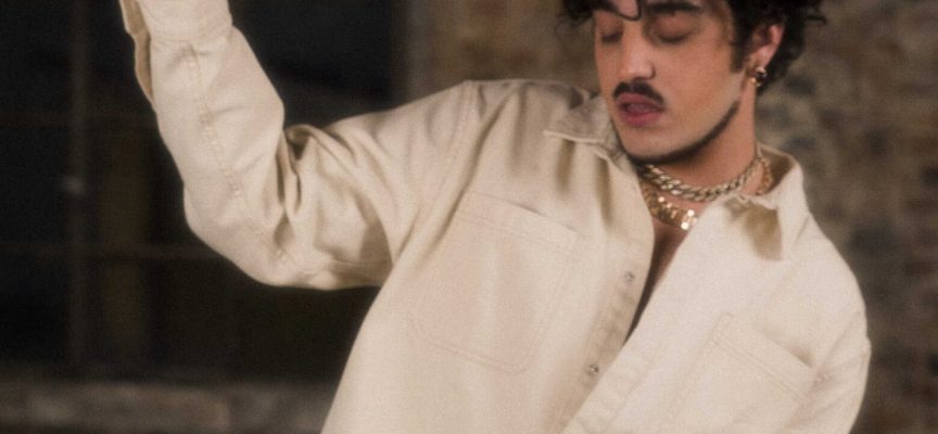 Anche se è il singolo ufficiale di Viscardi disponibile anche su YouTube