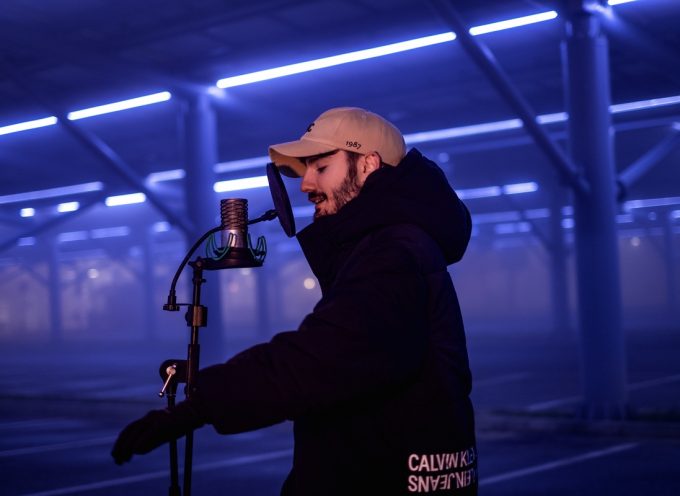 Il rap per illuminare le ombre della depressione e della solitudine: “Glock” è il nuovo singolo di Saimon Sail