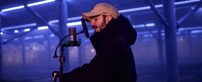 Il rap per illuminare le ombre della depressione e della solitudine: “Glock” è il nuovo singolo di Saimon Sail