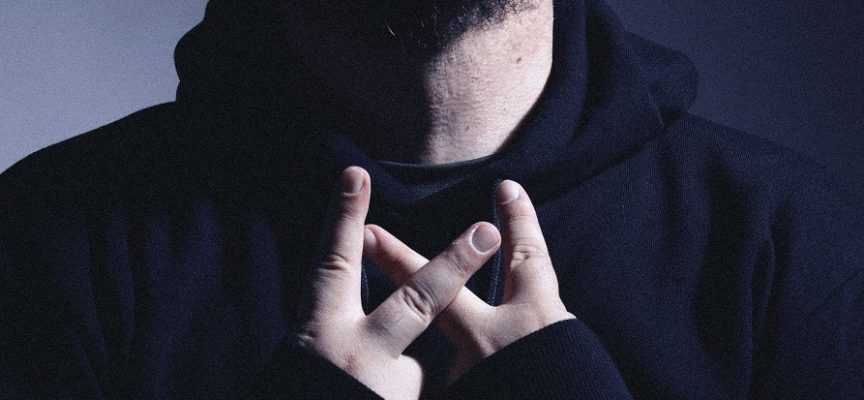 “Star” è il singolo che segna il ritorno di Sir Fernandez, storico pilastro dell’hip hop napoletano