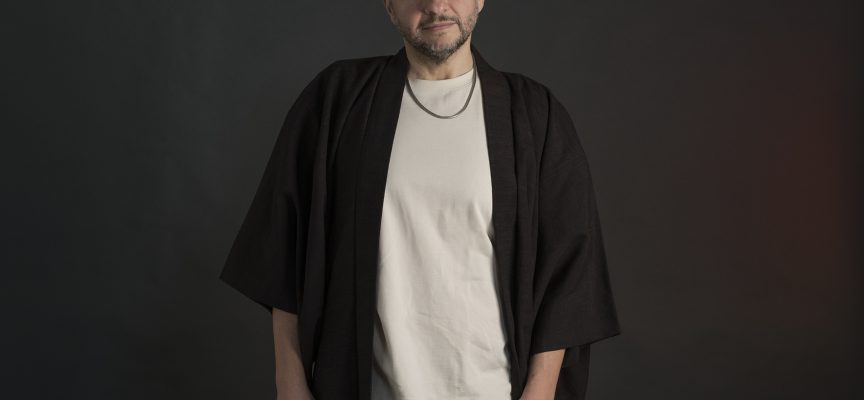 La cella di fronte, Kento porta in teatro l’esperienza nelle carceri minorili