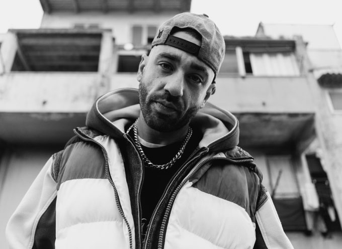 OYOSHE colpisce con “COMMÈ”: rap, tensione e identità