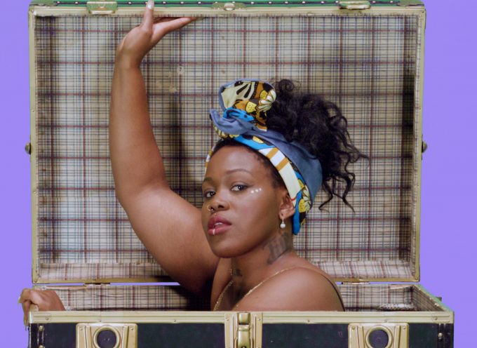 “Nuda”: provocante e liberatoria, Lina Simons è la nuova voce della black music in Italia